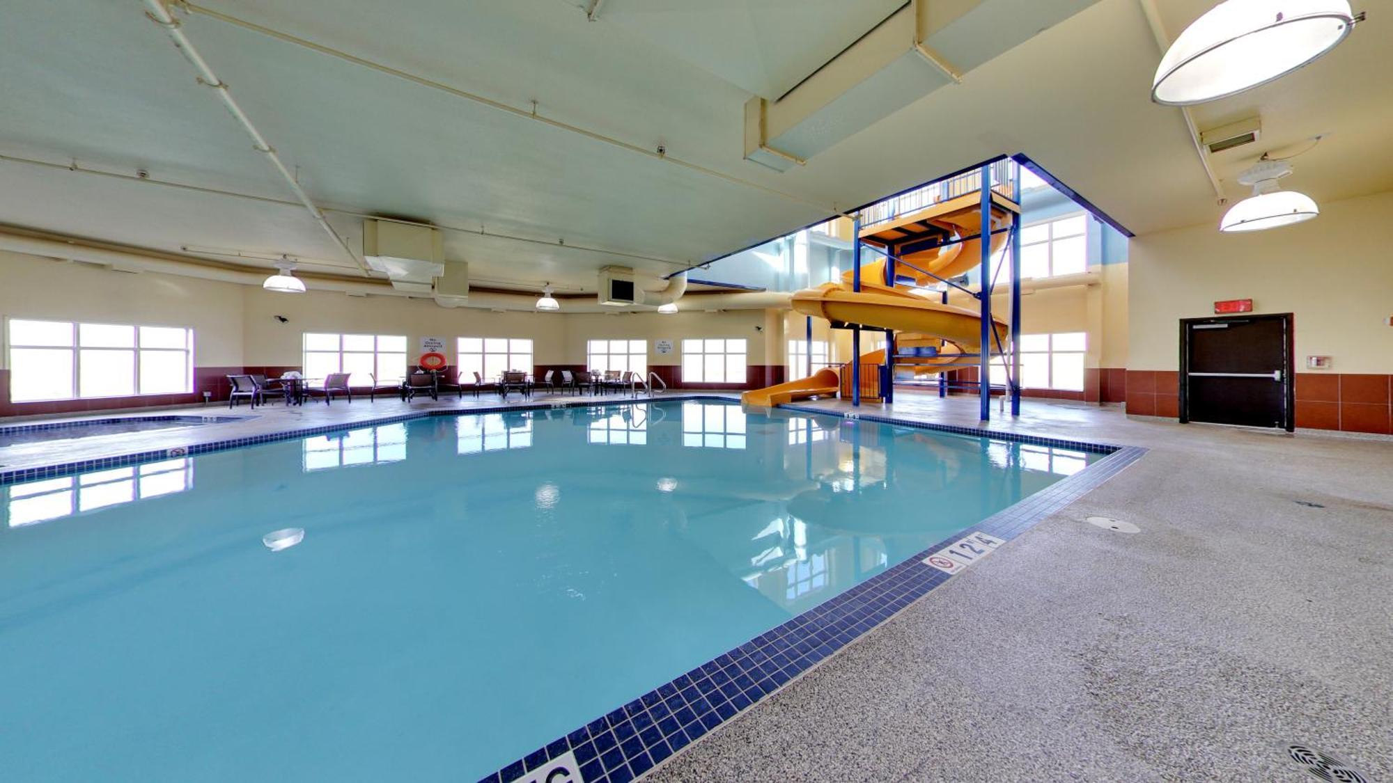 Holiday Inn Express Hotel & Suites - Edmonton International Airport By Ihg Nisku Esterno foto